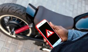 TECH NEWS – iPhone-owners should beware of picking up bad vibrations from powerful motorcycles as they can damage camera systems, Apple has announced.