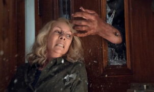 MOVIE NEWS - Exclusive CinemaCon footage of Halloween Ends shows Laurie facing Michael Myers for the last time - viewers said it was a shock to see...