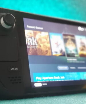 TECH NEWS - The company has analysed the compatibility of the Steam Deck with its handheld, optimising the battery and improving the experience of the device that has been available to customers for a month.