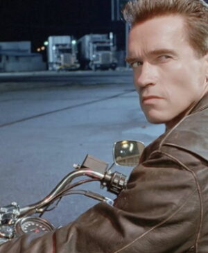 MOVIE NEWS - Arnold Schwarzenegger was involved in a car accident after a cyclist crossed into his lane. Fortunately, the latter suffered only minor injuries.
