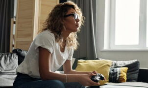 TECH NEWS - A new Sony patent has come up with several interesting ways to remind players to sit up straight and improve their posture.