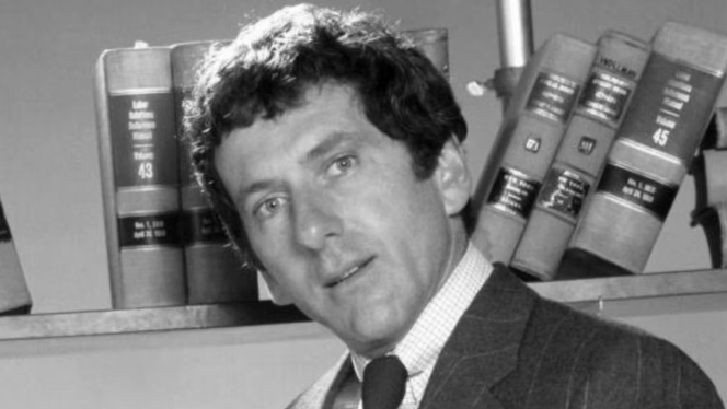 MOVIE NEWS - Veteran actor Barry Newman, best known for his role as Petrocelli, the film character of the dashing lawyer, has died.